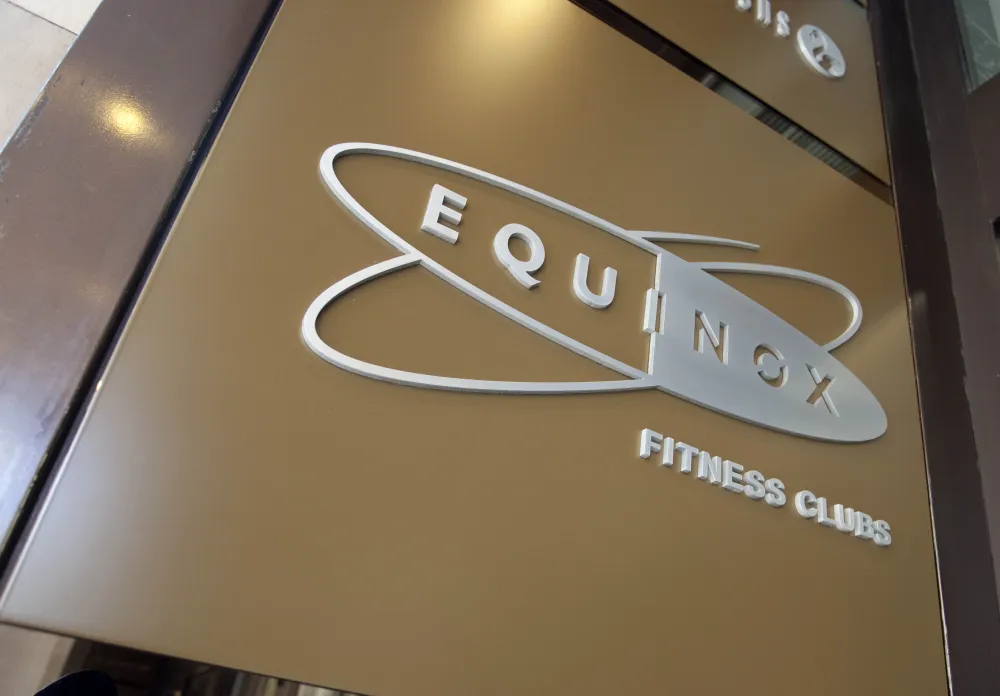 Equinoxジム、ケンジントン・ハイストリート、ロンドン、イングランド、イギリス - 2012